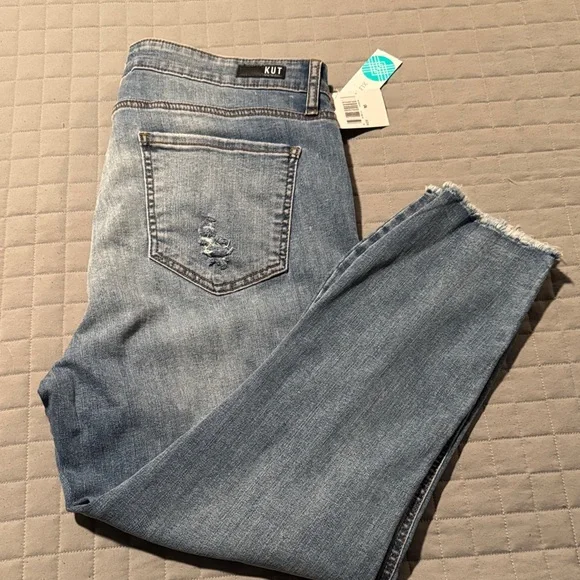 Kut from the Kloth Women's Distressed Light Blue Cropped Jeans - Picture 4 of 8